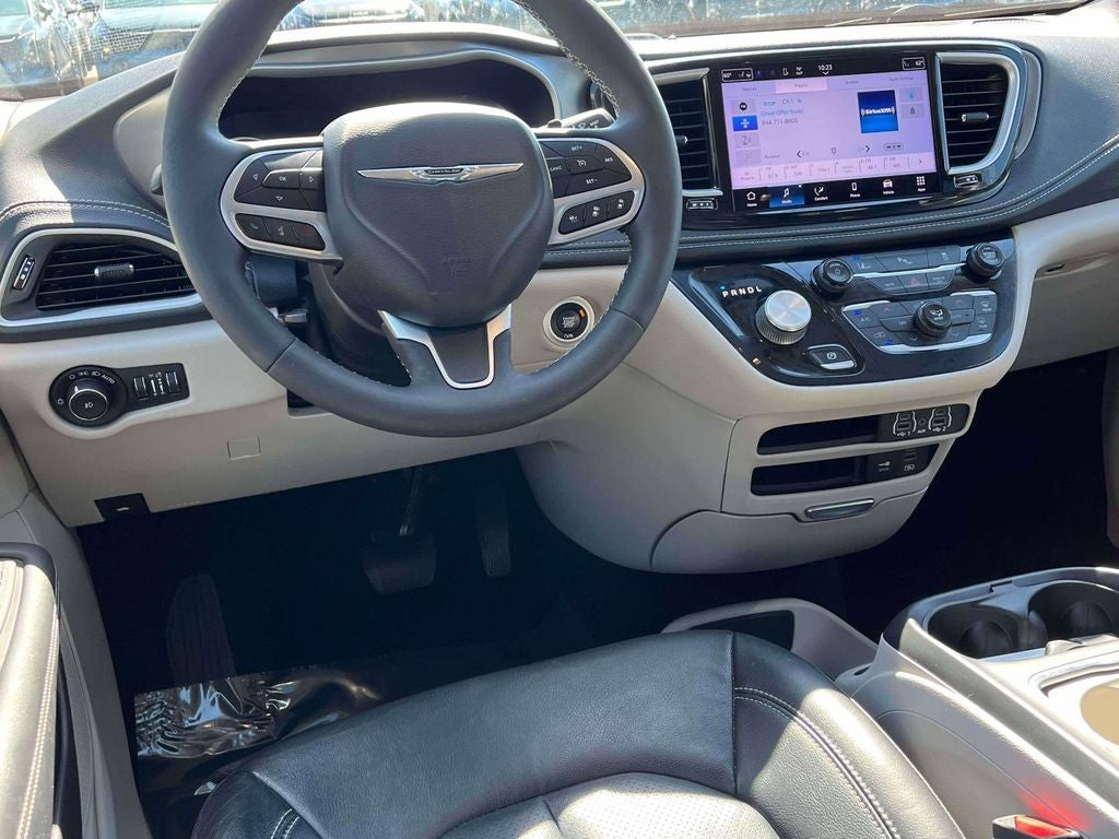 2022 Chrysler Pacifica Hybrid Touring L