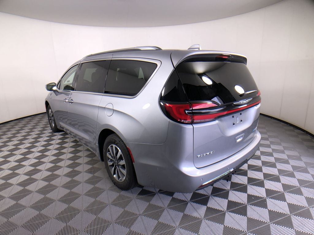 2021 Chrysler Pacifica Hybrid Touring L