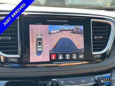 2023 Chrysler Pacifica Hybrid Pinnacle