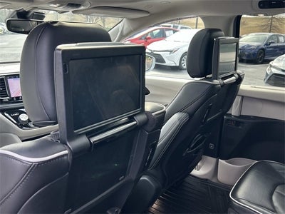 2022 Chrysler Pacifica Hybrid Limited