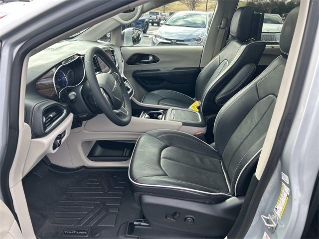 2022 Chrysler Pacifica Hybrid Limited