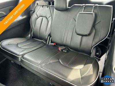 2025 Chrysler Pacifica Hybrid Select