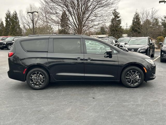 2020 Chrysler Pacifica Launch Edition