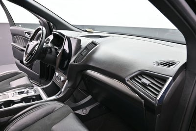 2021 Ford Edge ST