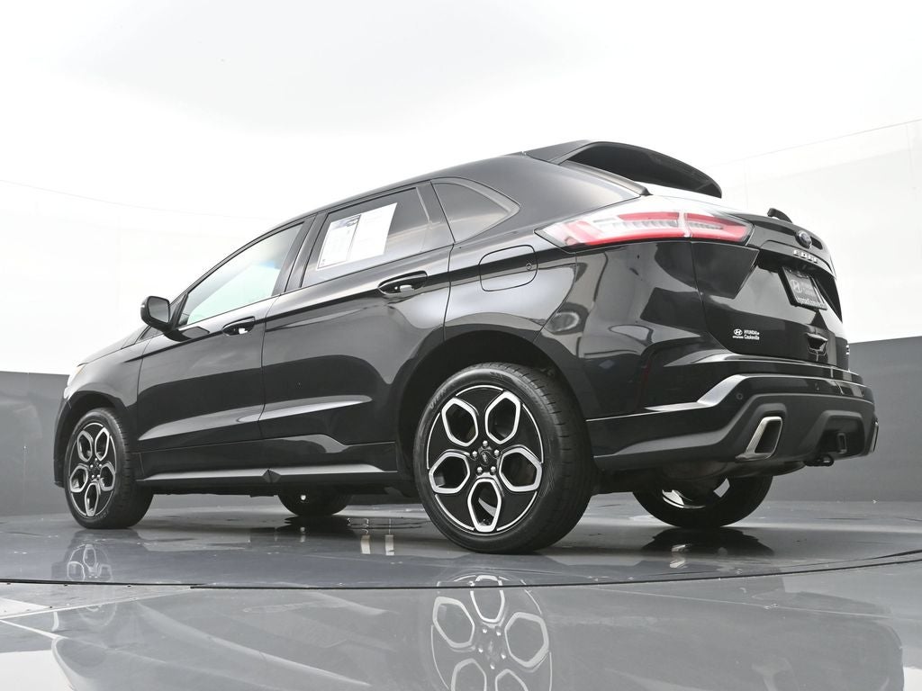2021 Ford Edge ST