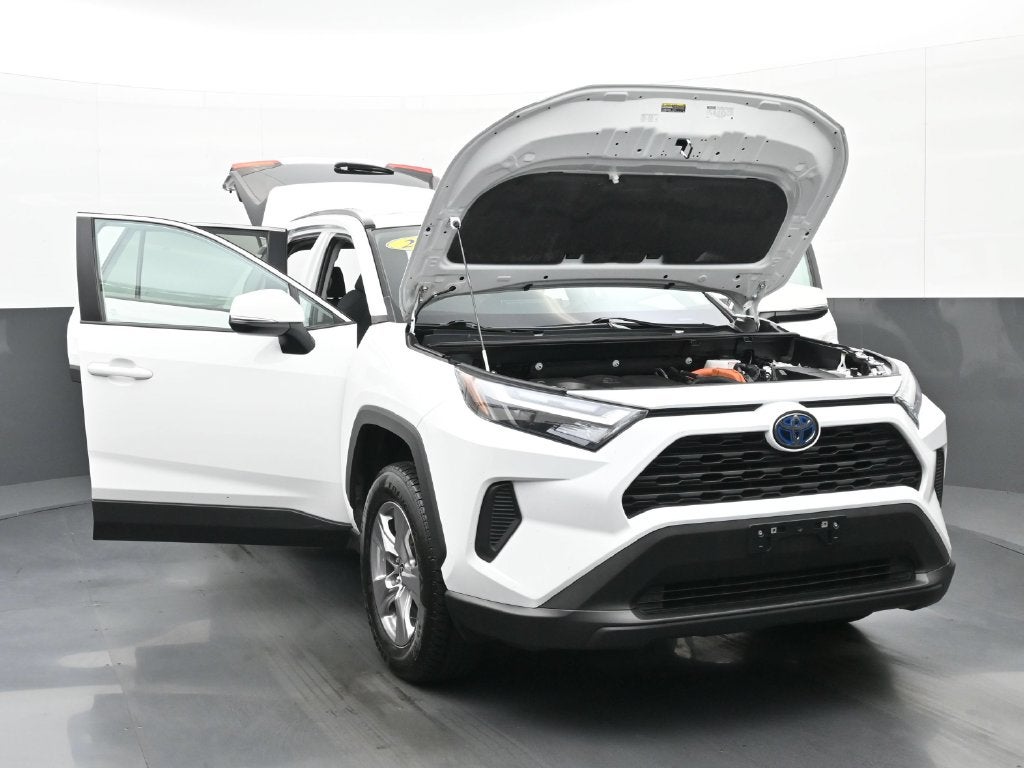 2024 Toyota RAV4 Hybrid XLE