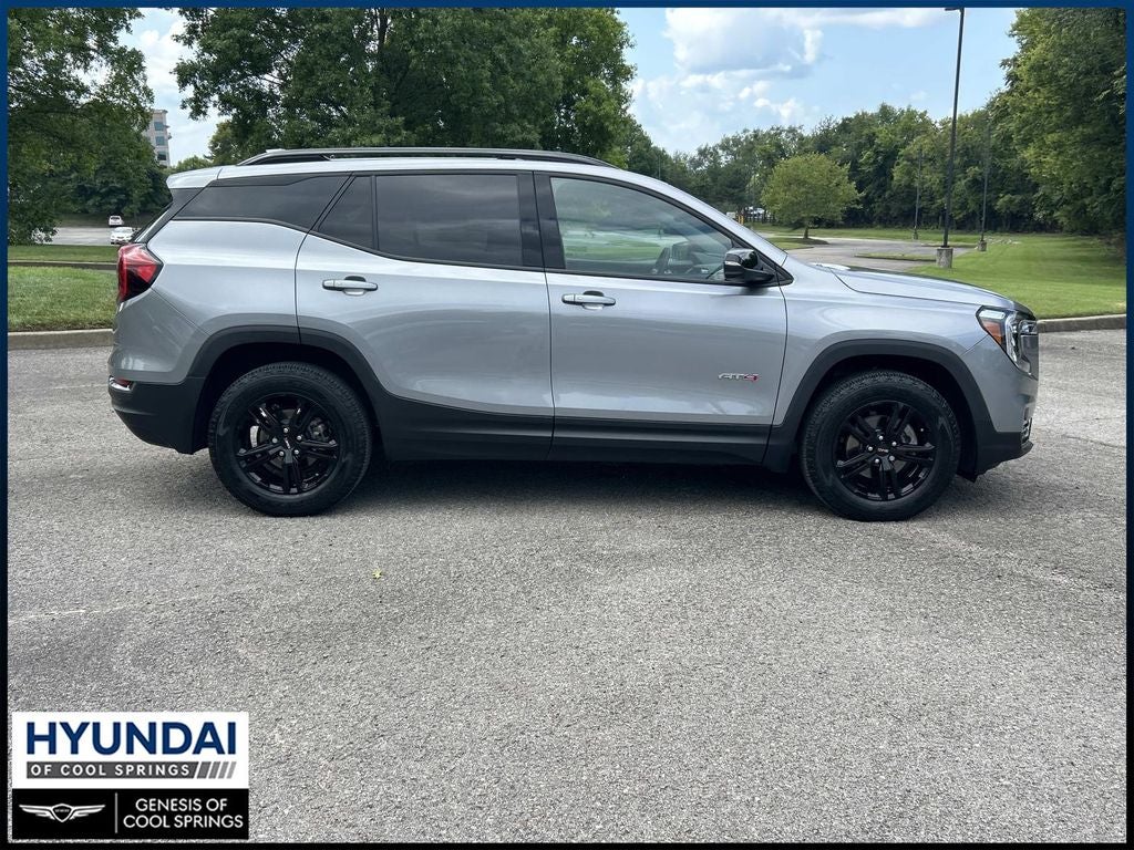 2024 GMC Terrain AT4