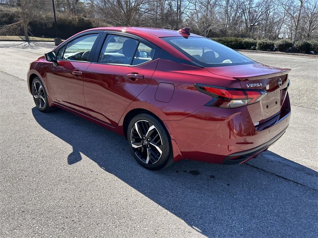 2025 Nissan Versa 1.6 SR