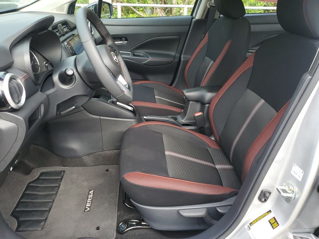 2025 Nissan Versa 1.6 SR