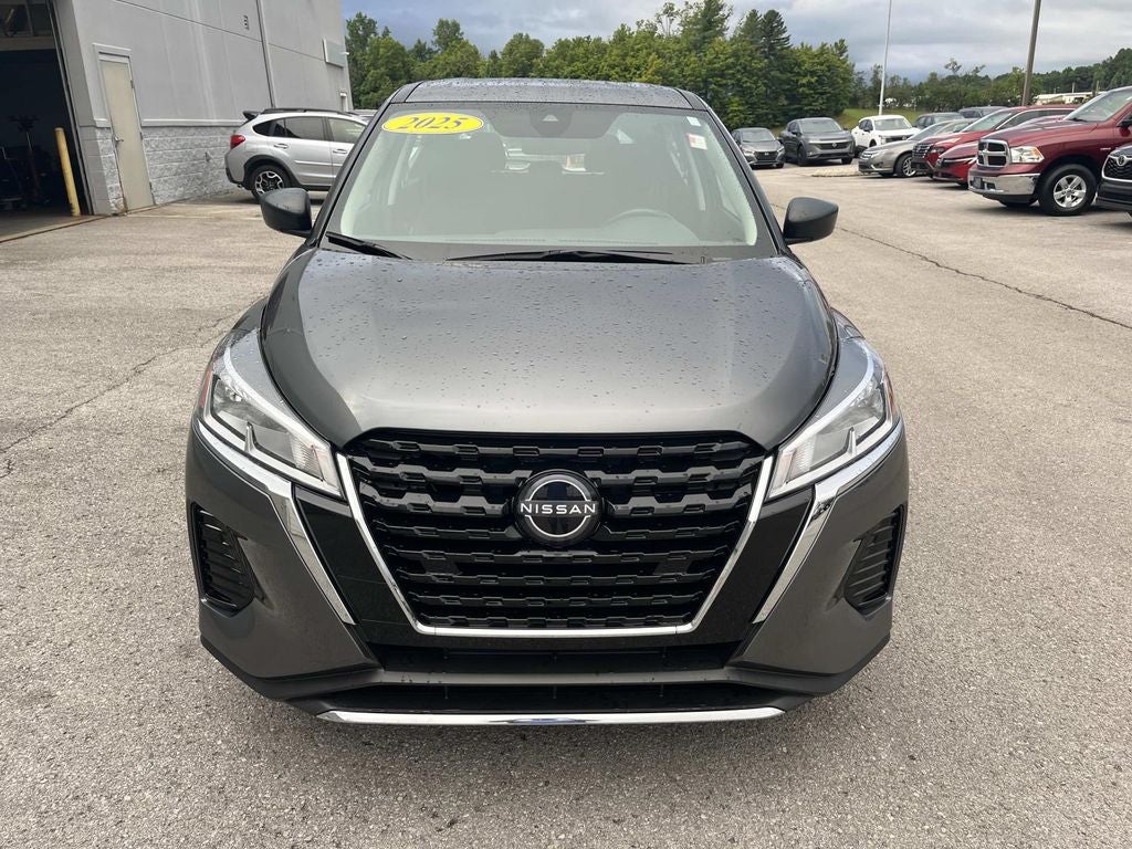 2025 Nissan Kicks Play S