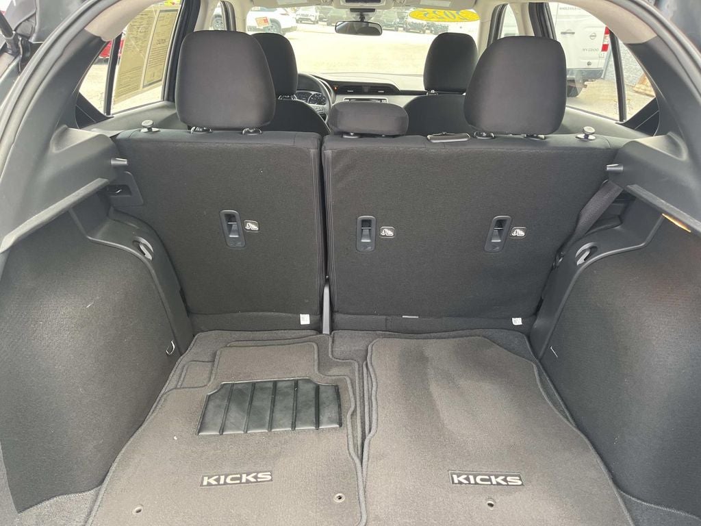 2025 Nissan Kicks Play S