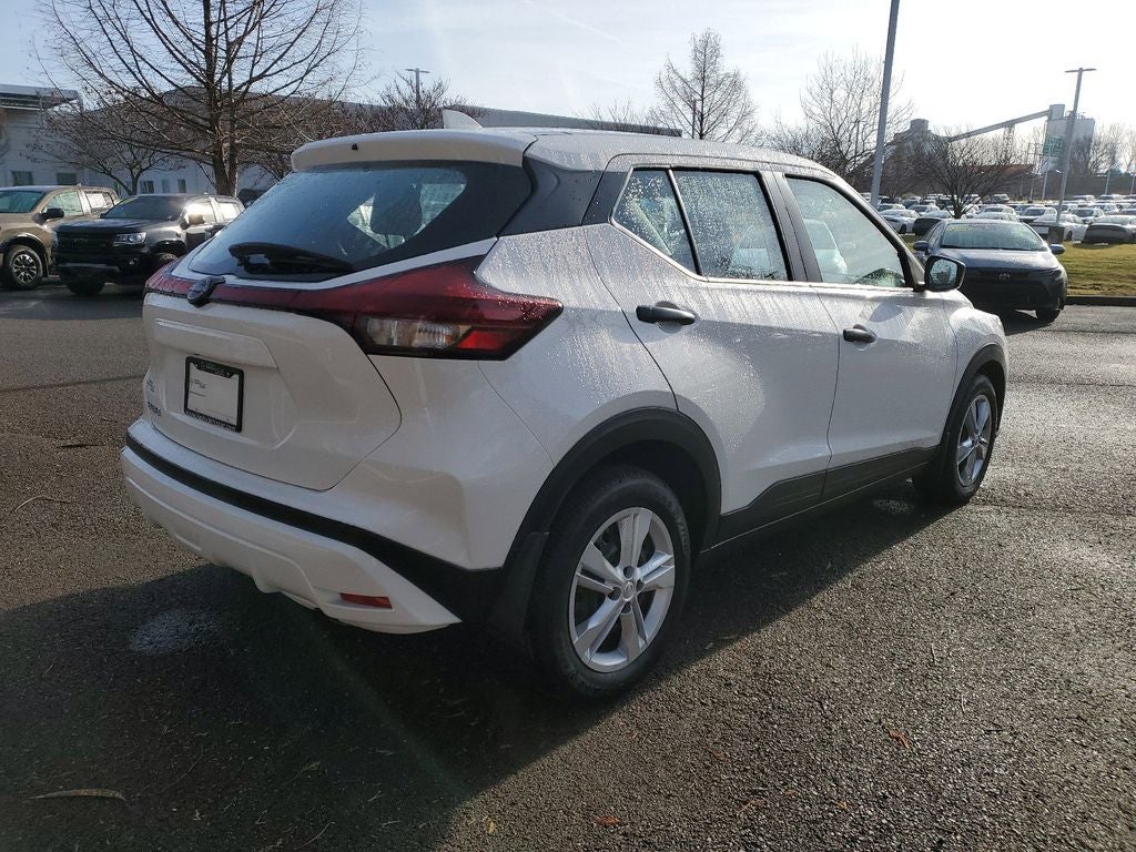 2025 Nissan Kicks Play S