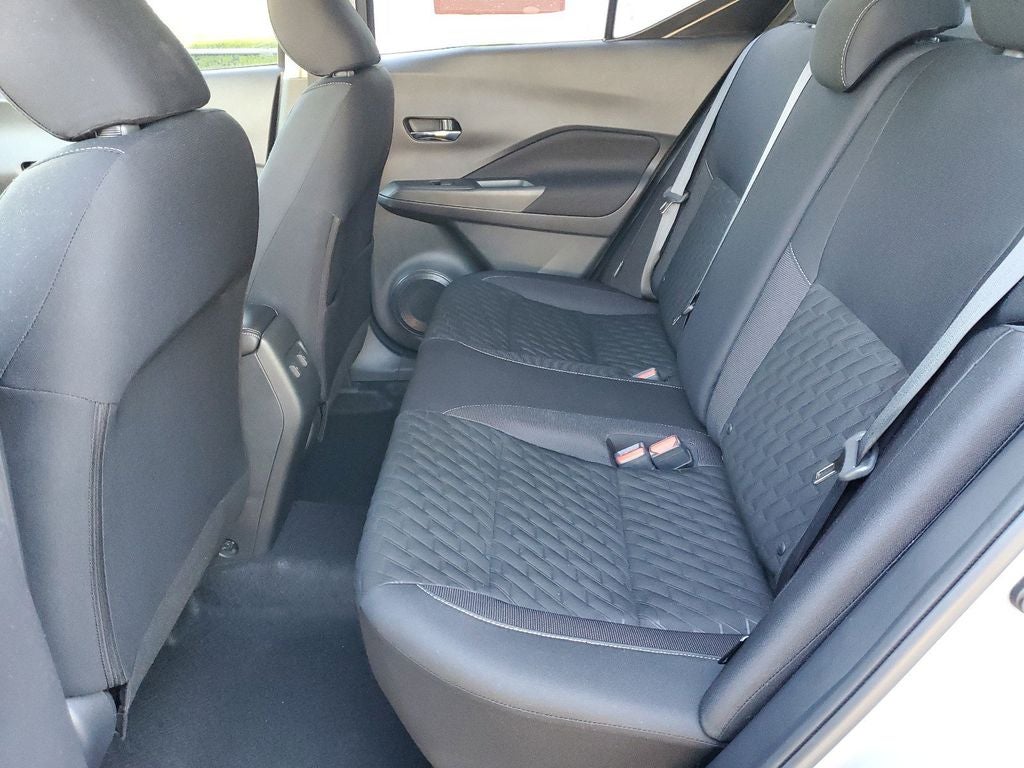 2022 Nissan Kicks SV