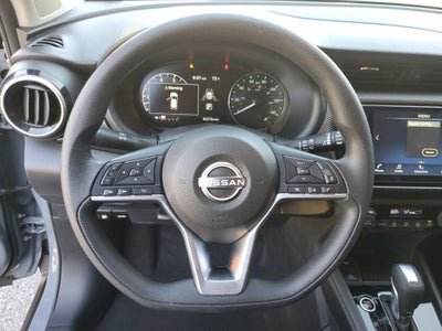2022 Nissan Kicks SV