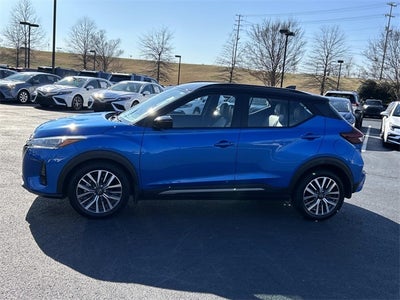 2023 Nissan Kicks SR