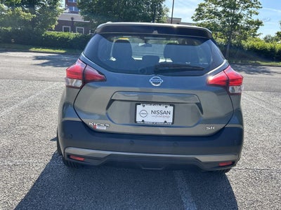 2020 Nissan Kicks SR