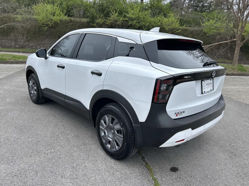 2025 Nissan Kicks S