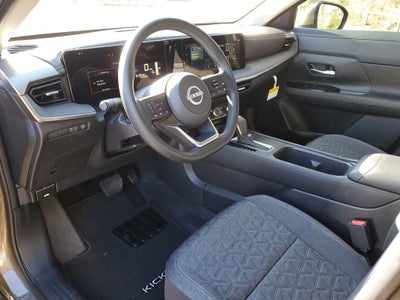 2025 Nissan Kicks SV