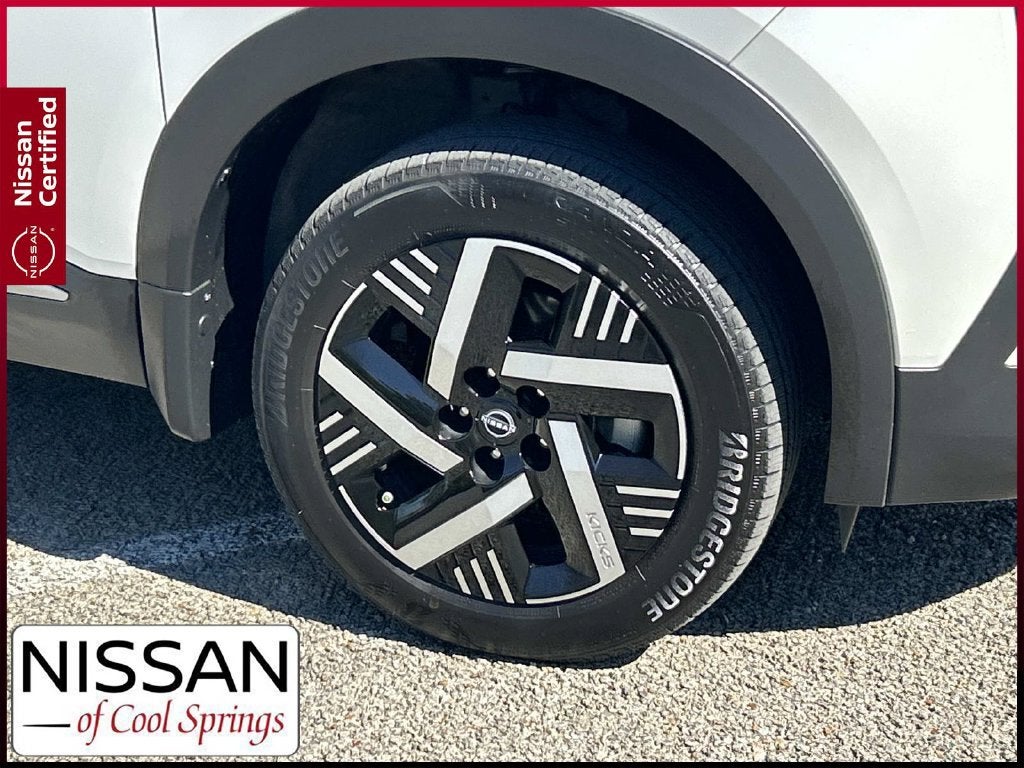 2025 Nissan Kicks SV