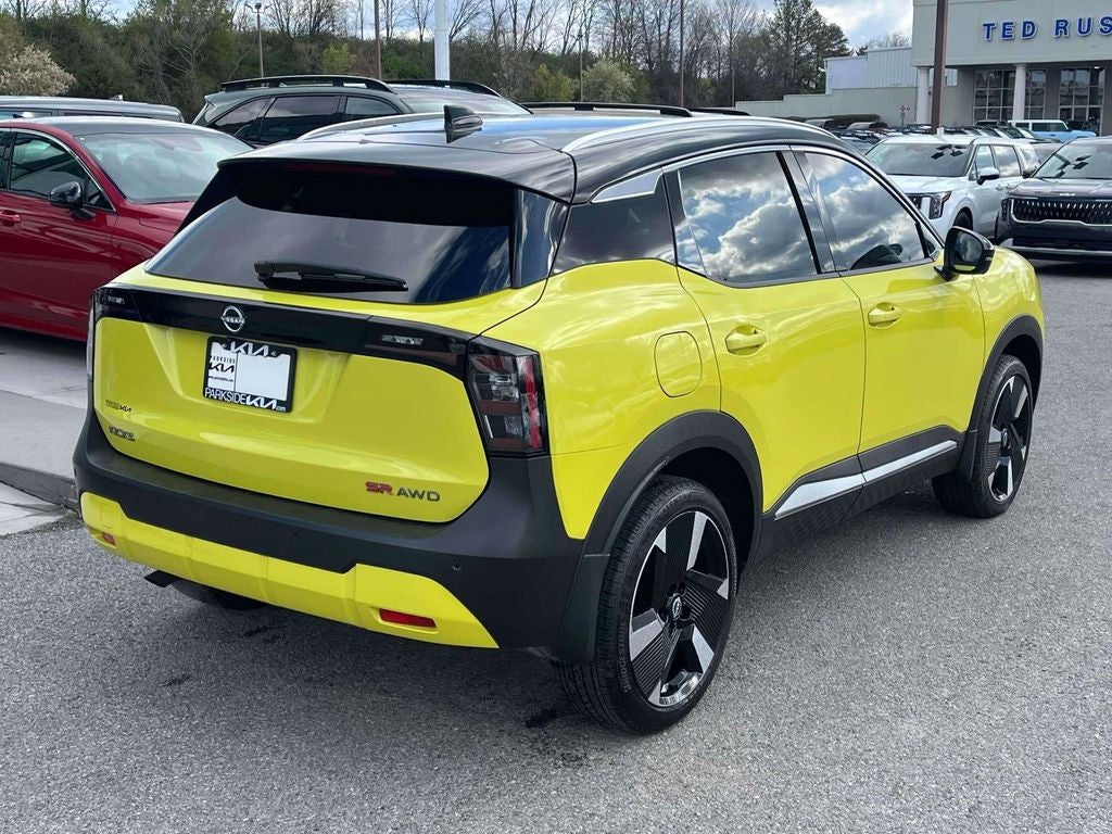 2025 Nissan Kicks SR
