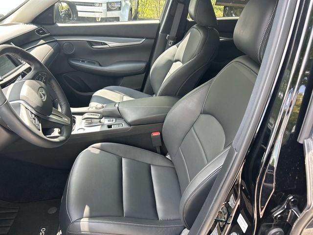 2025 INFINITI QX50 PURE