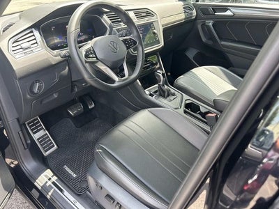 2024 Volkswagen Tiguan 2.0T SE R-Line Black