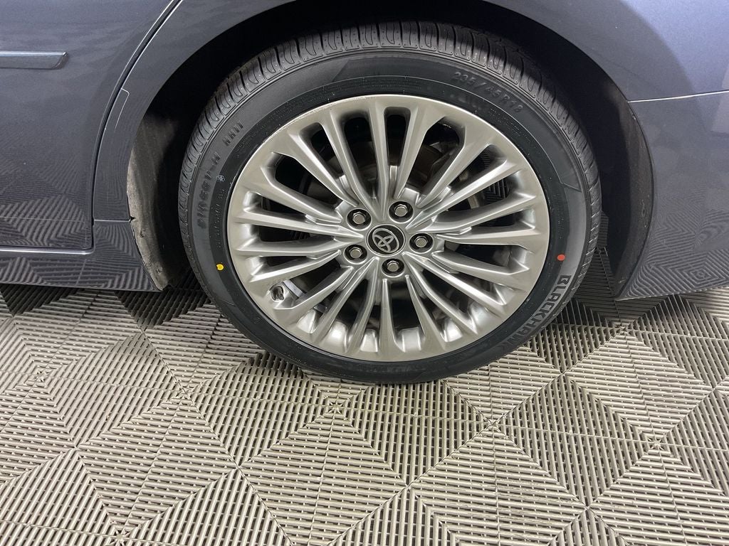 2020 Toyota Avalon Hybrid Limited