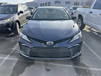2022 Toyota Camry Hybrid XLE