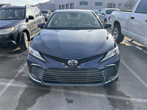 2022 Toyota Camry Hybrid XLE