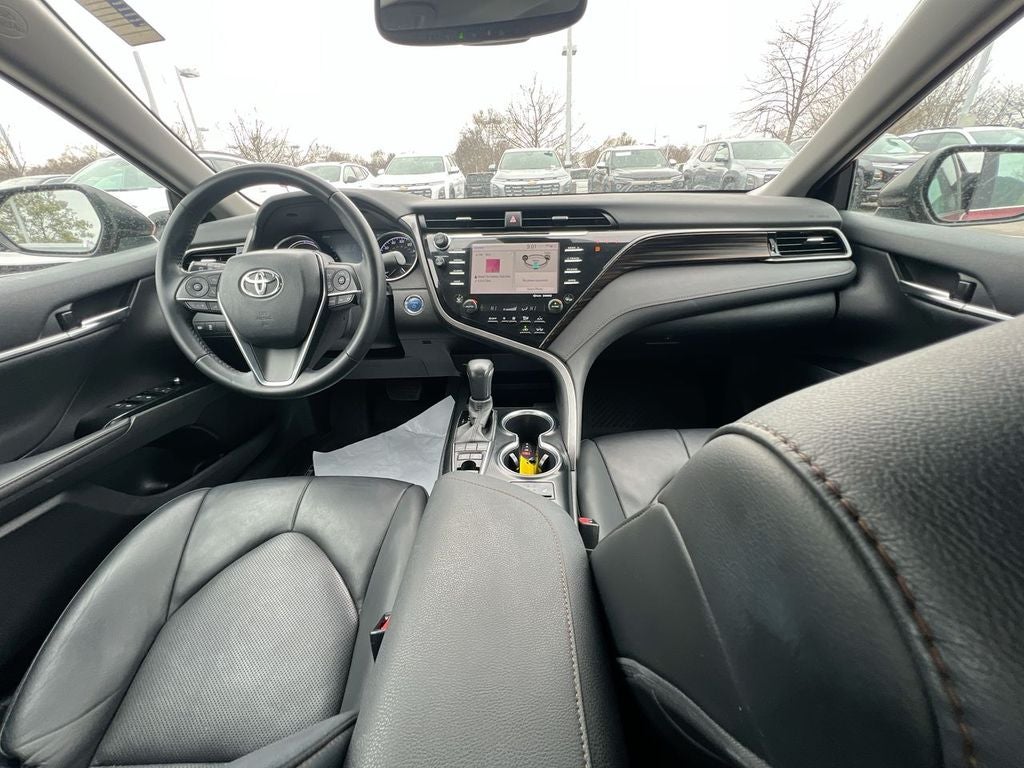 2020 Toyota Camry Hybrid Hybrid XLE