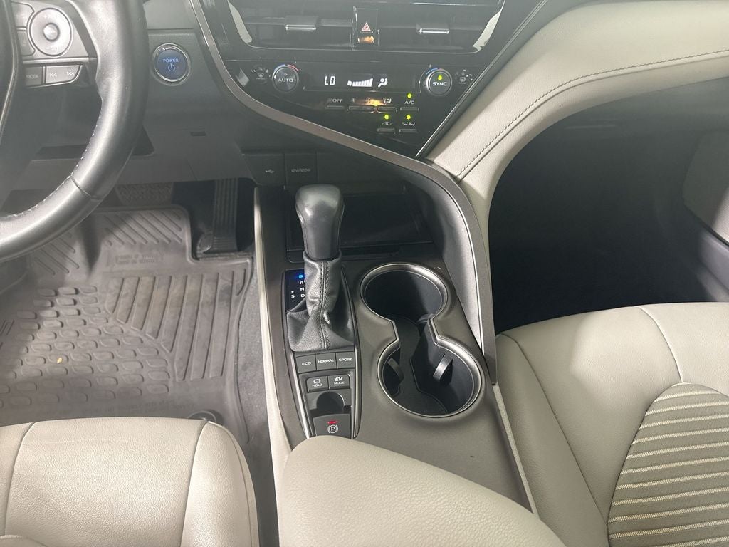 2021 Toyota Camry Hybrid SE