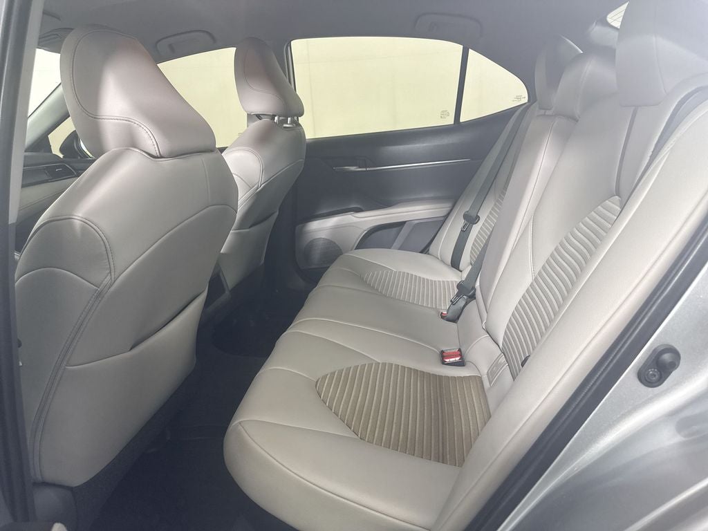 2021 Toyota Camry Hybrid SE