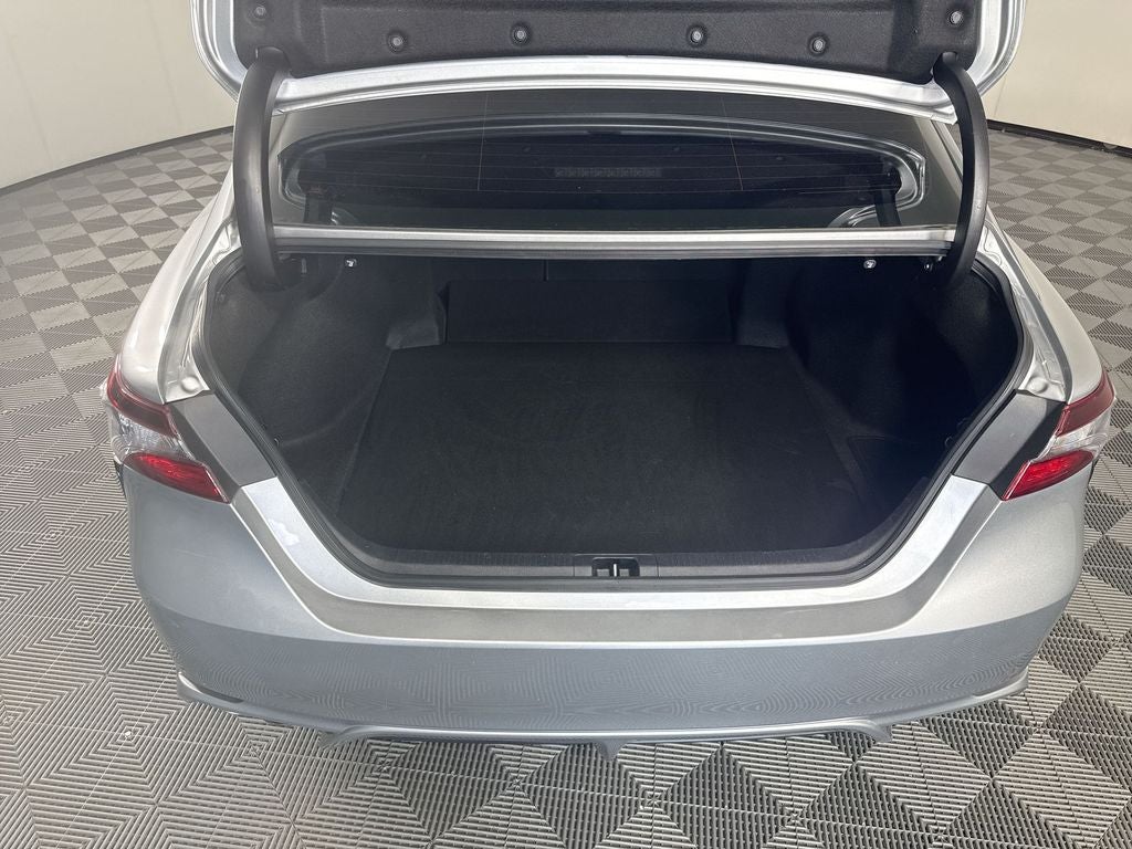 2021 Toyota Camry Hybrid SE