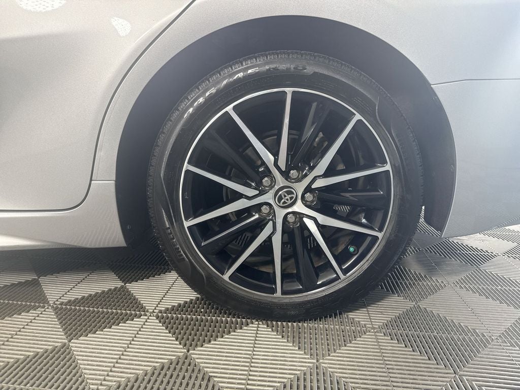 2021 Toyota Camry Hybrid SE