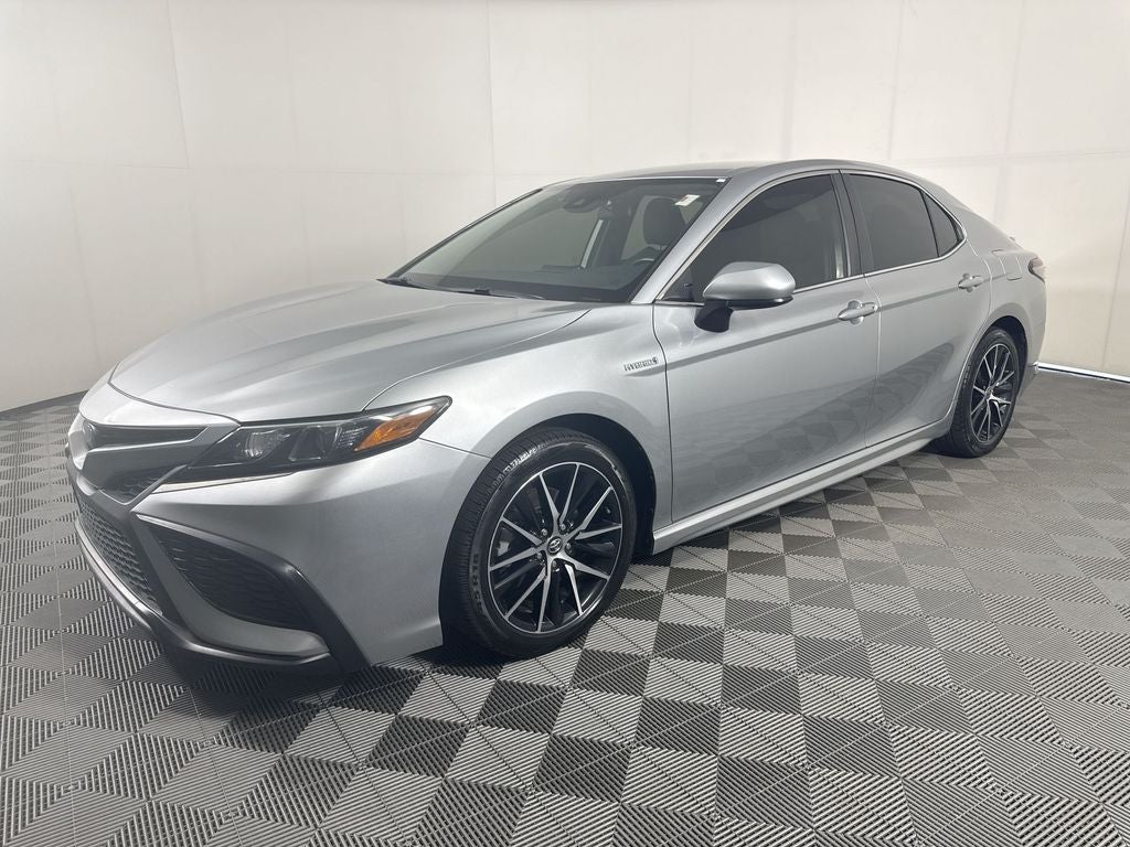 2021 Toyota Camry Hybrid SE