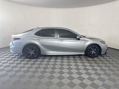 2021 Toyota Camry Hybrid SE
