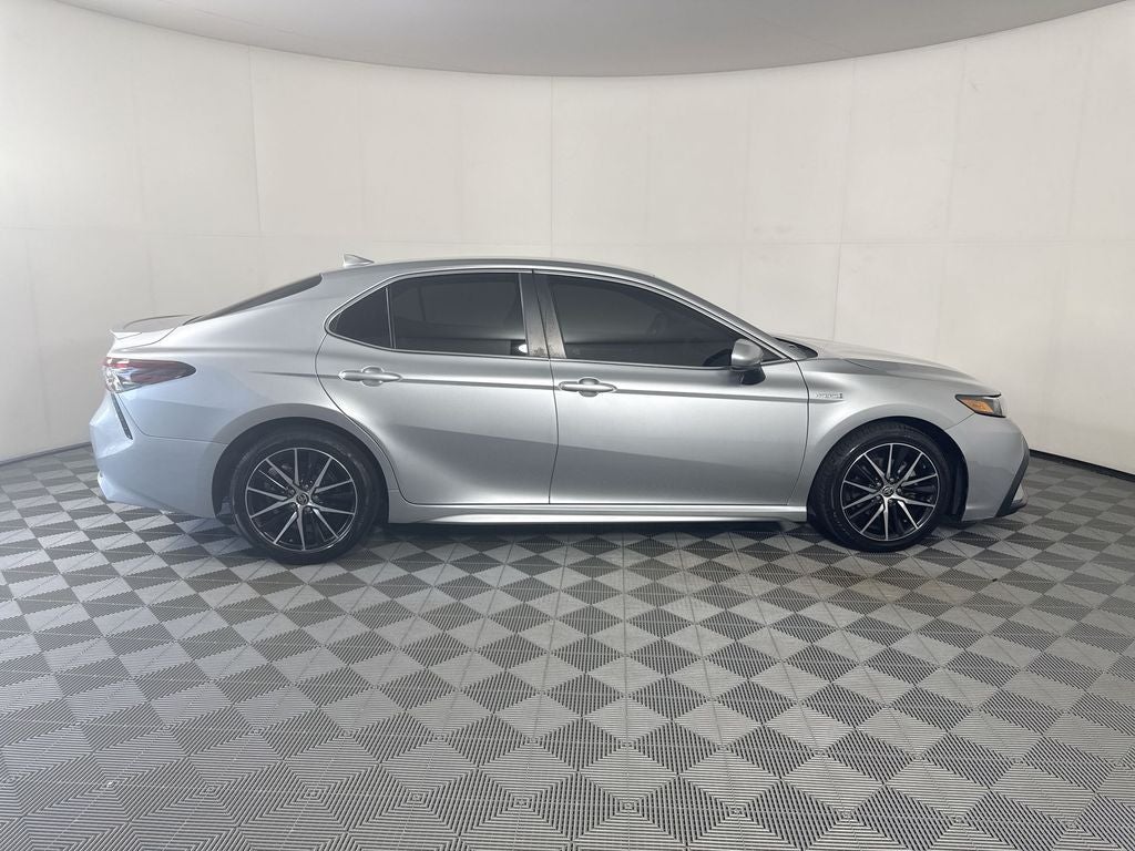 2021 Toyota Camry Hybrid SE