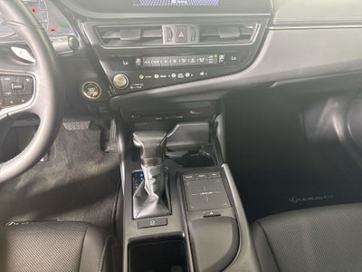 2022 Lexus ES 350