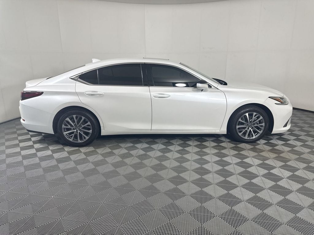 2022 Lexus ES 350