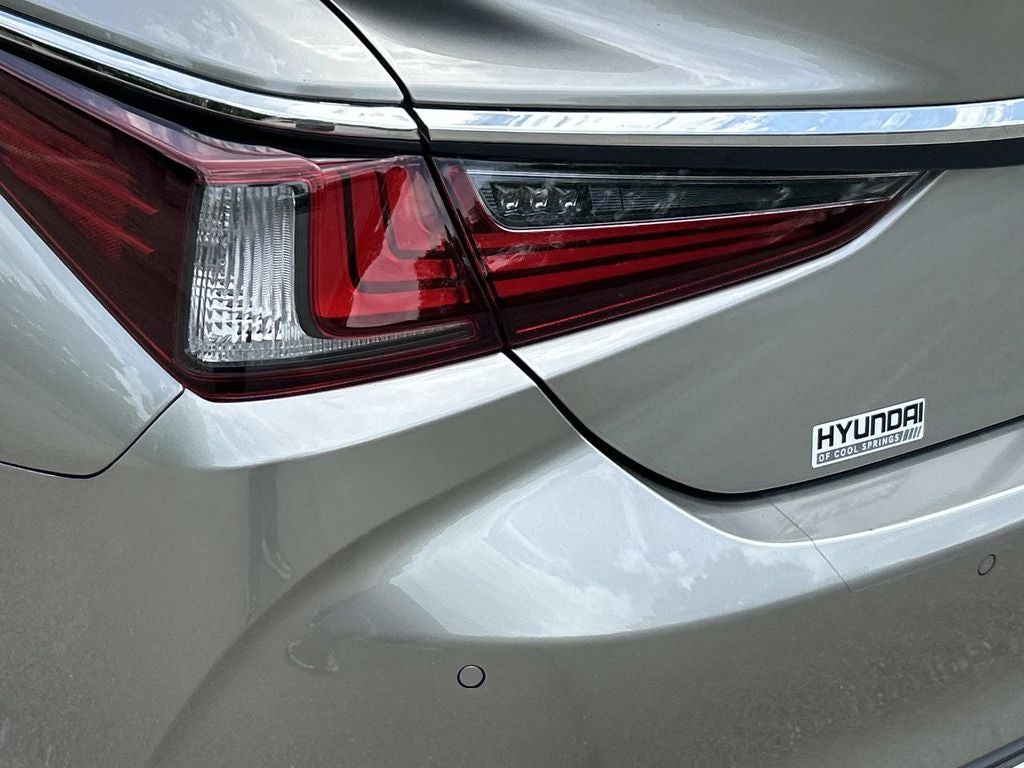 2020 Lexus ES 300h ES 300h