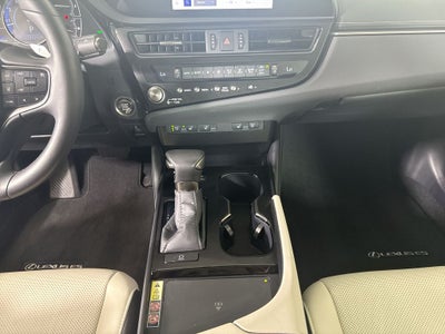 2025 Lexus ES 350 Premium