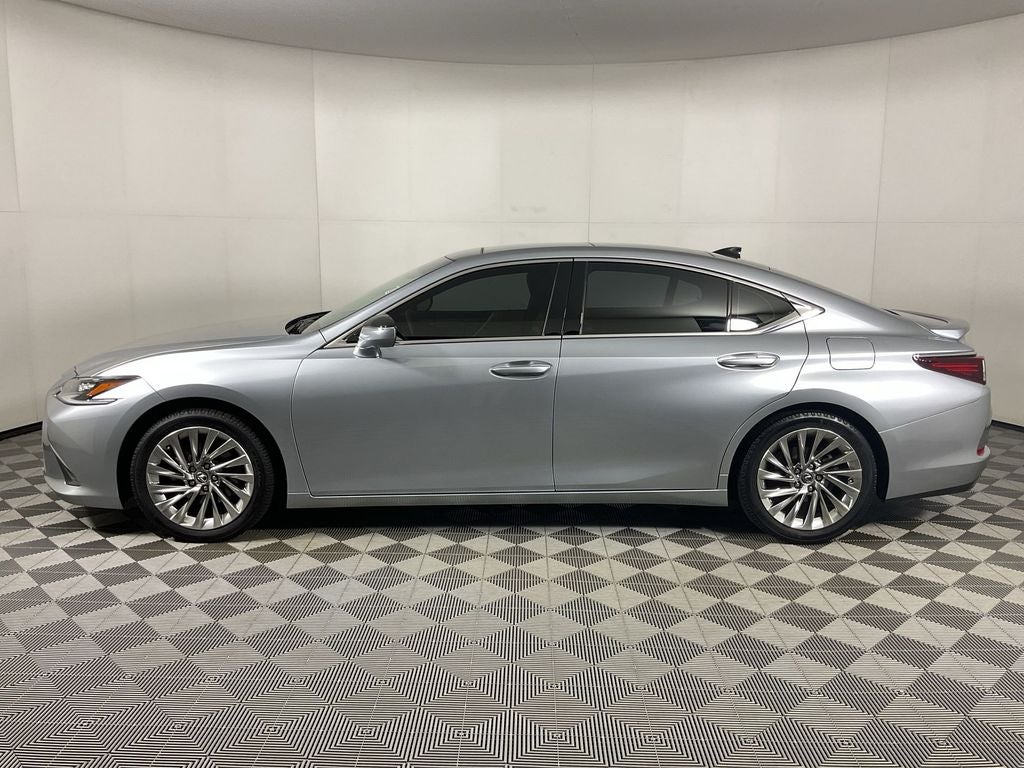2022 Lexus ES 350 Ultra Luxury