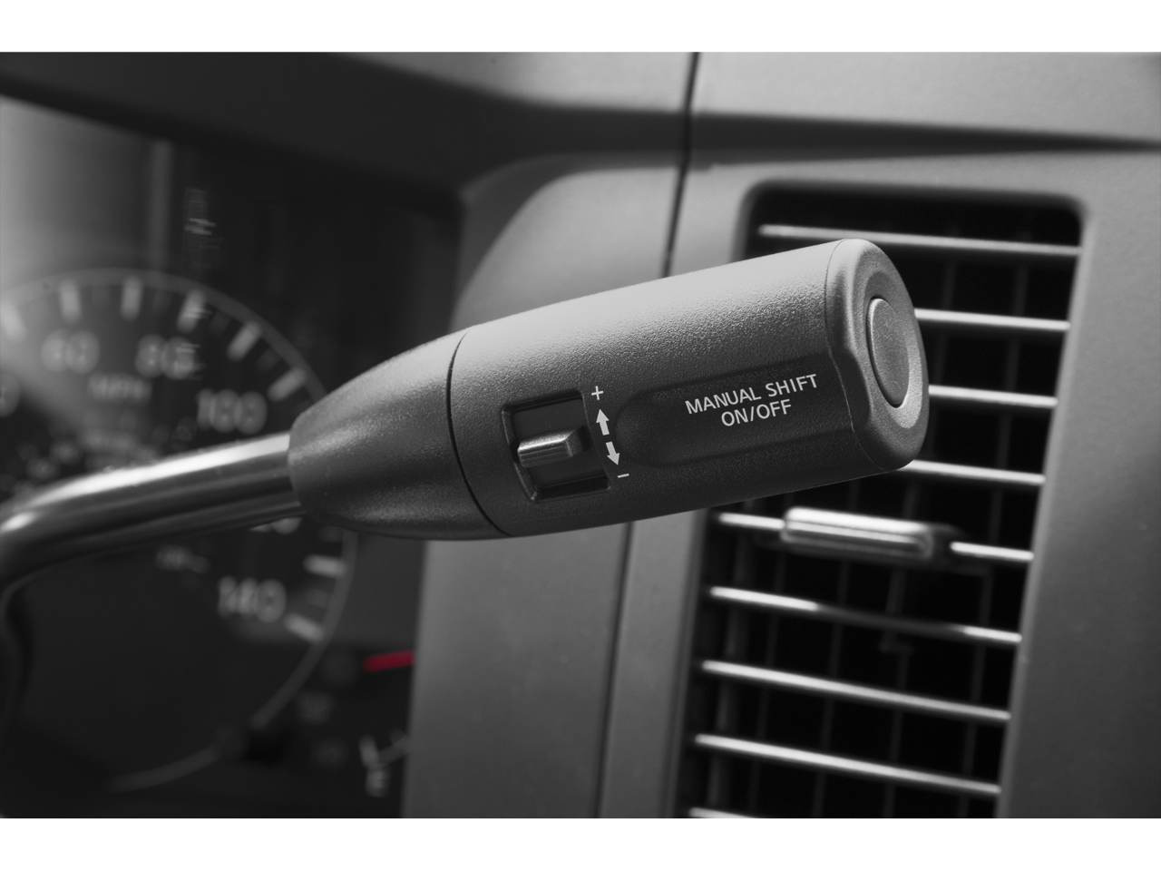 2015 Nissan NV Passenger SL