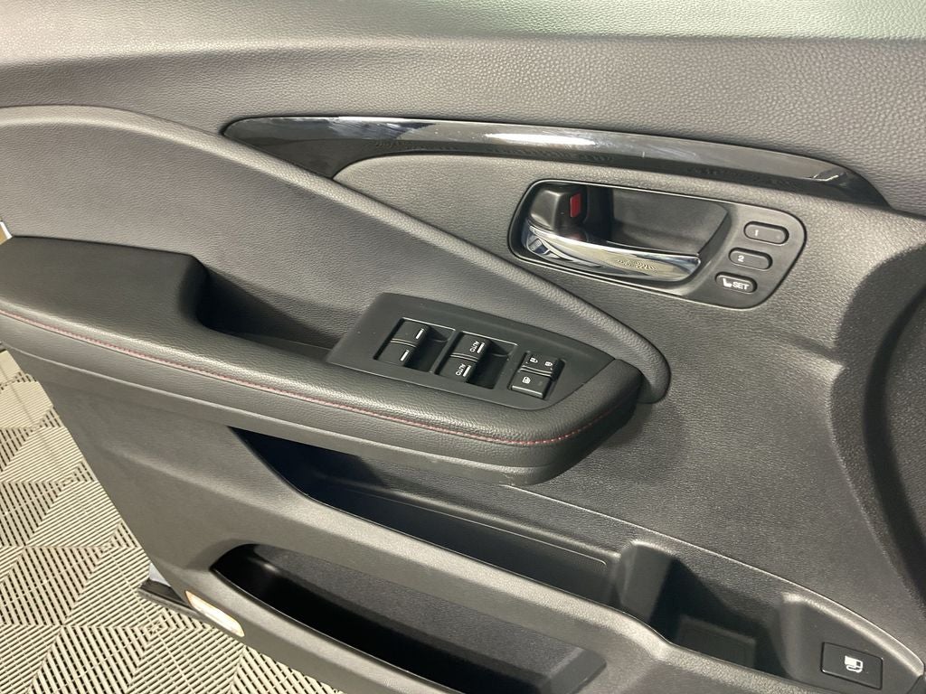 2023 Honda Ridgeline Black Edition