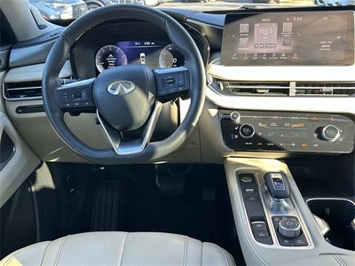 2025 INFINITI QX60 LUXE