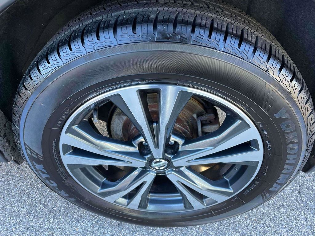 2017 Nissan Rogue SL