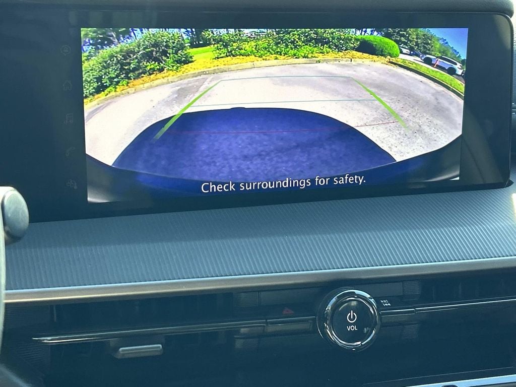 2025 Nissan Murano SV