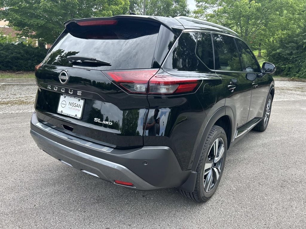 2023 Nissan Rogue SL Premium