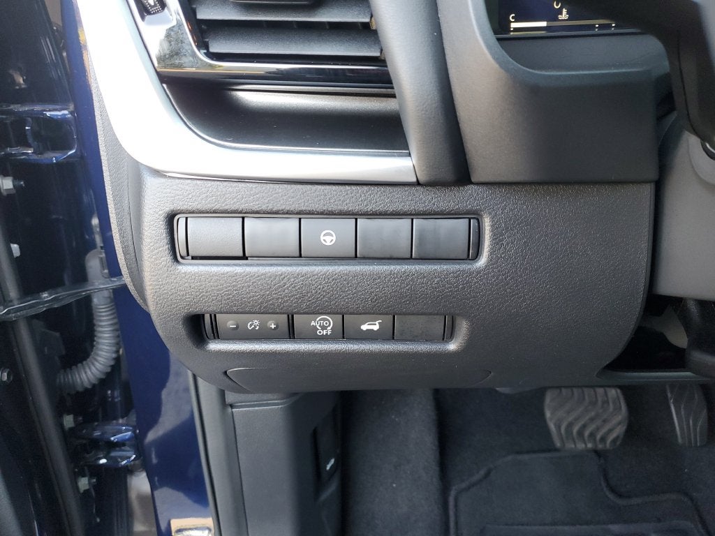 2026 Nissan Rogue SL