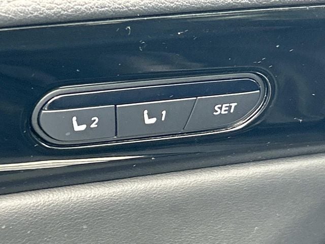 2023 INFINITI QX60 PURE